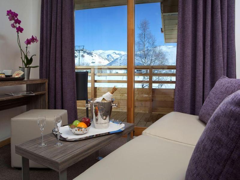 Hotel Saint Charles Val Cenis Lanslebourg-Mont-Cenis Exterior photo